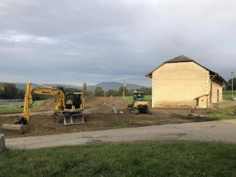 Rénovation d'une vieille maison en appartements à Sallenôves